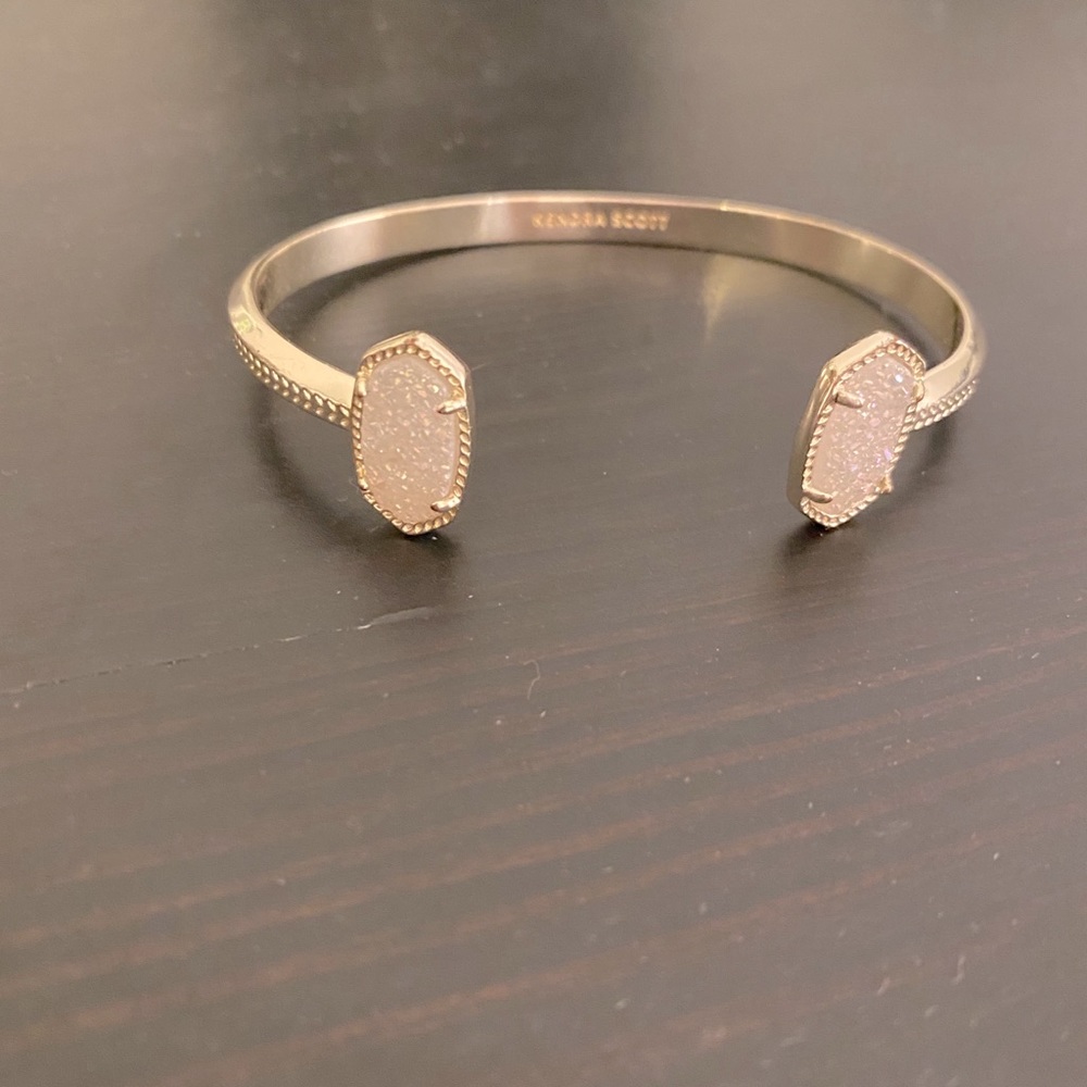 Kendra Scott bracelet